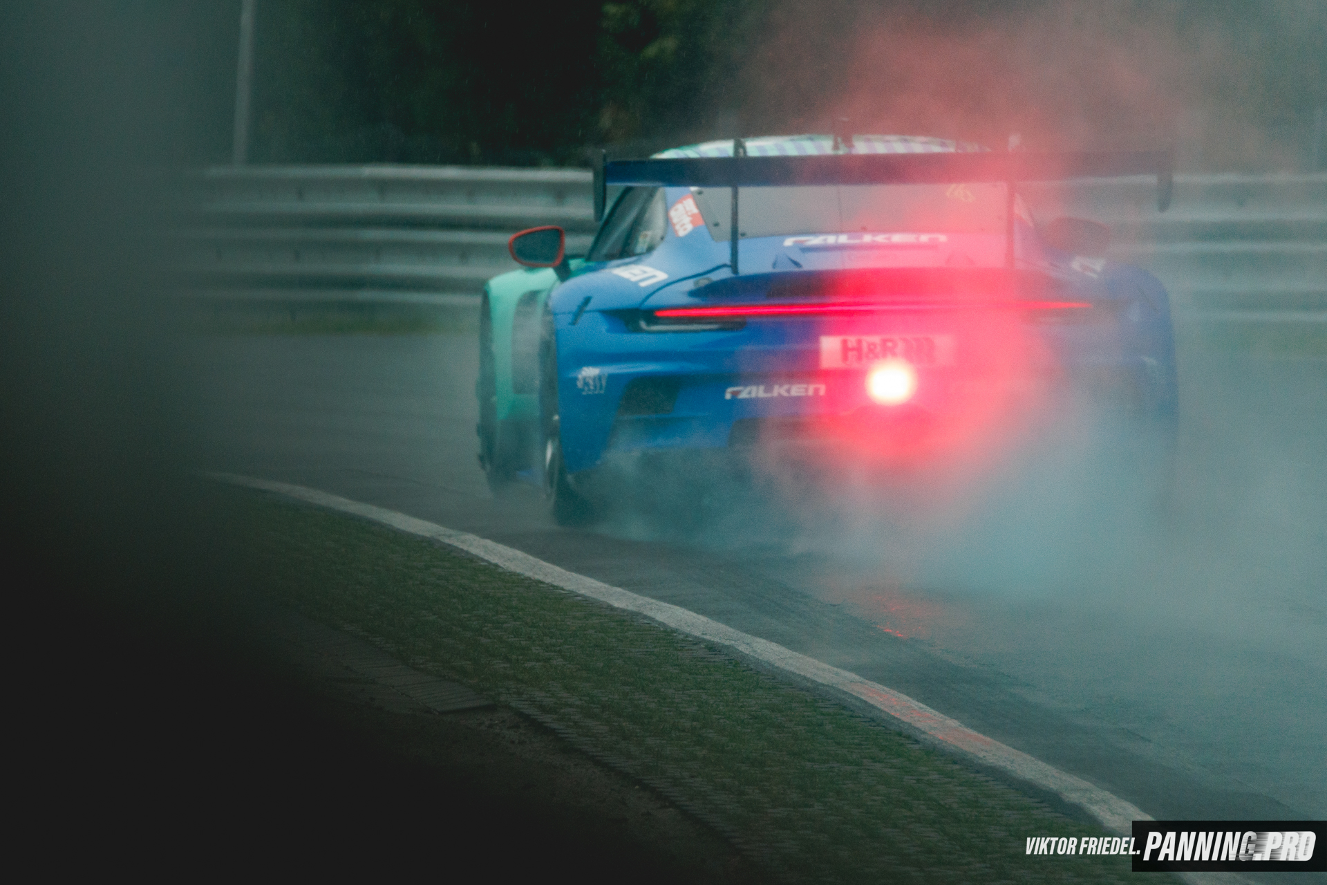 Testing the Lens: A Photographer’s Morning at Nürburgring Endurance Series